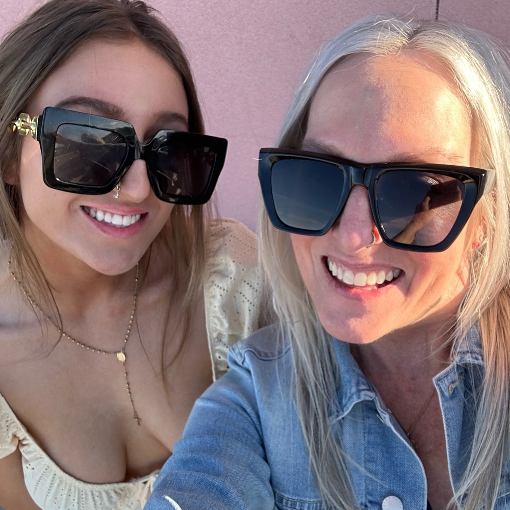 Meet your Posher, Kiki